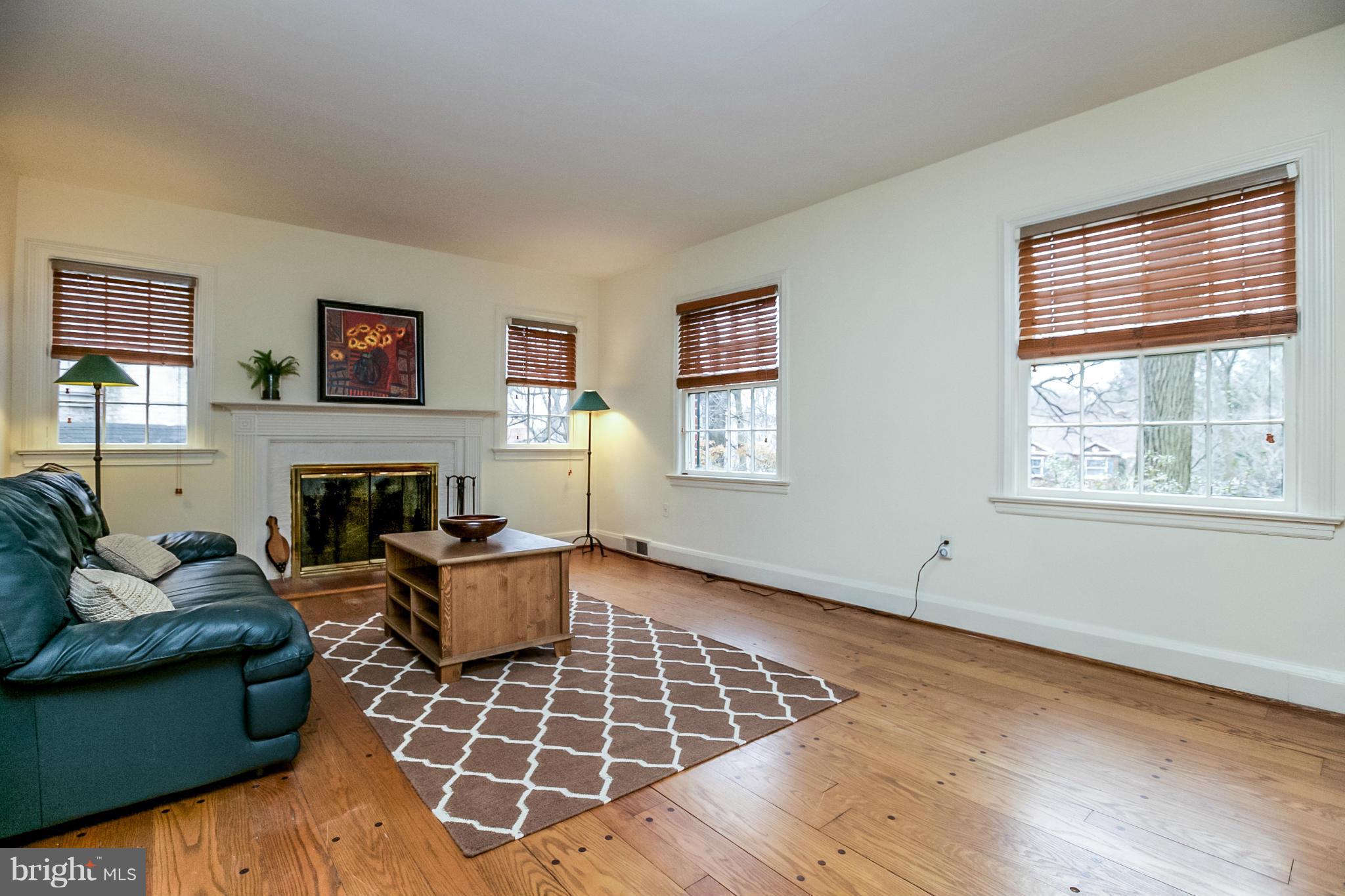 ROLAND PARK - Residential