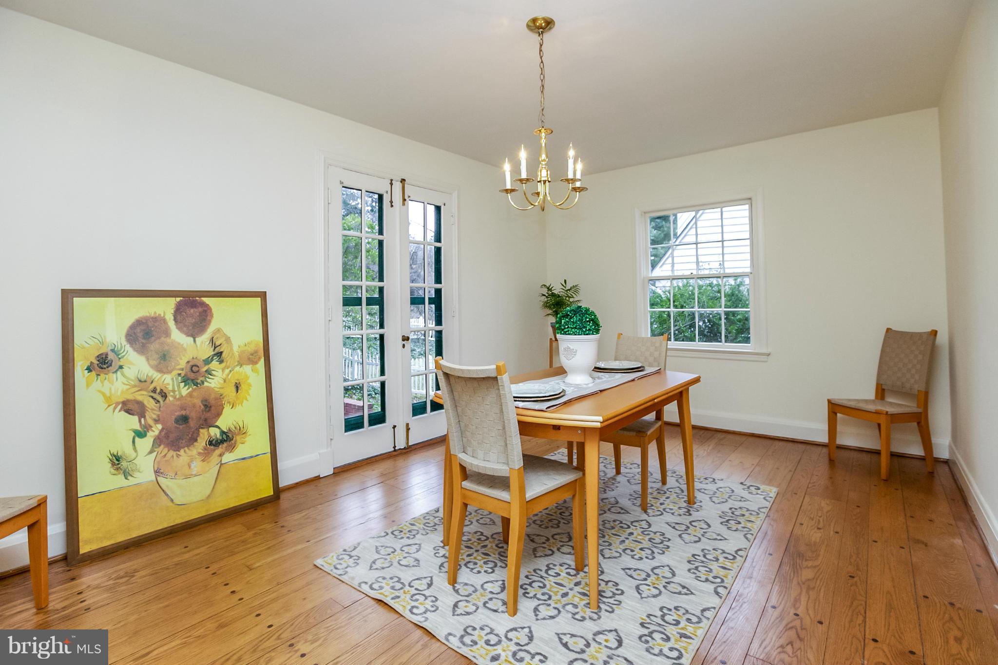 ROLAND PARK - Residential