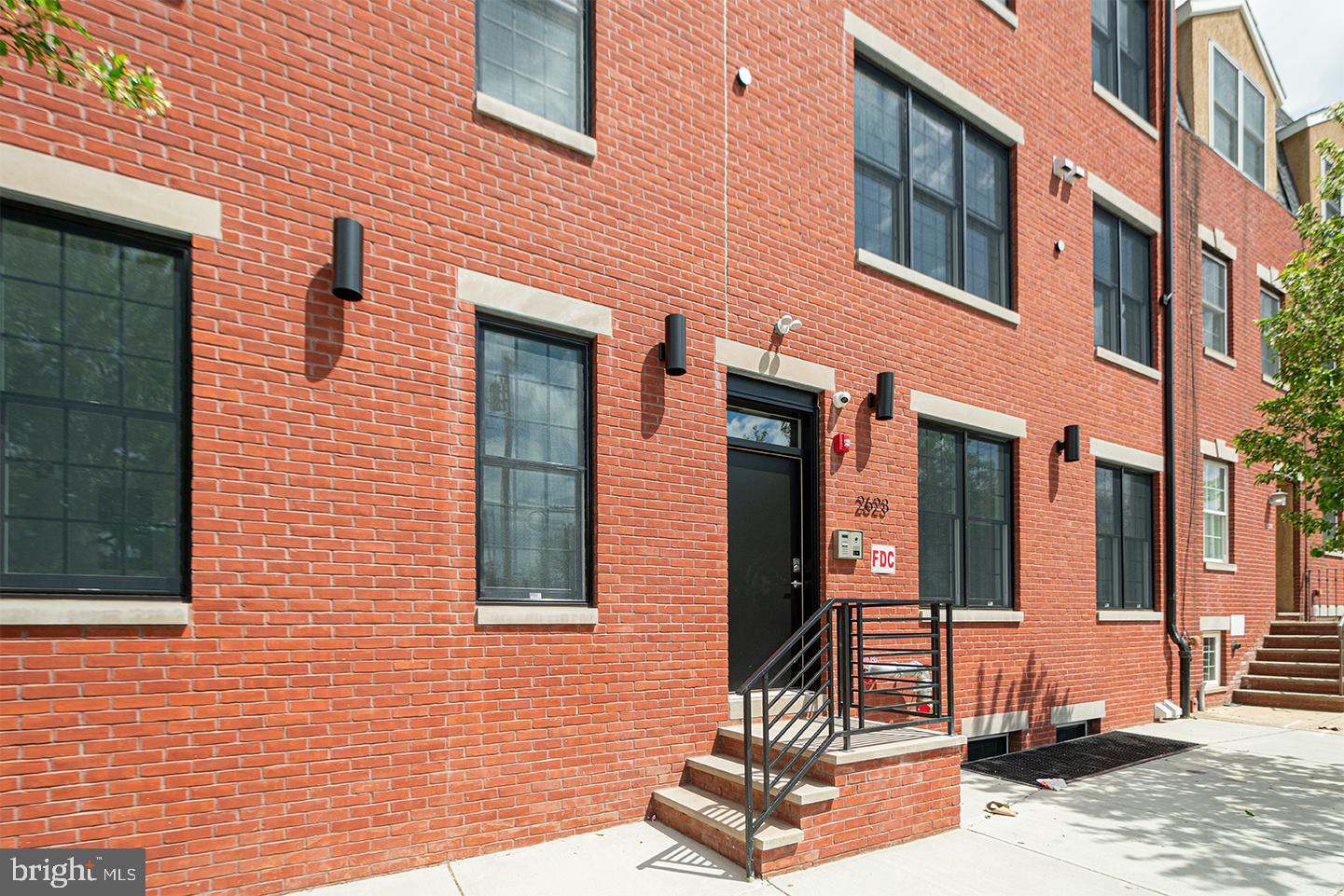 GRADUATE HOSPITAL - Residential Lease