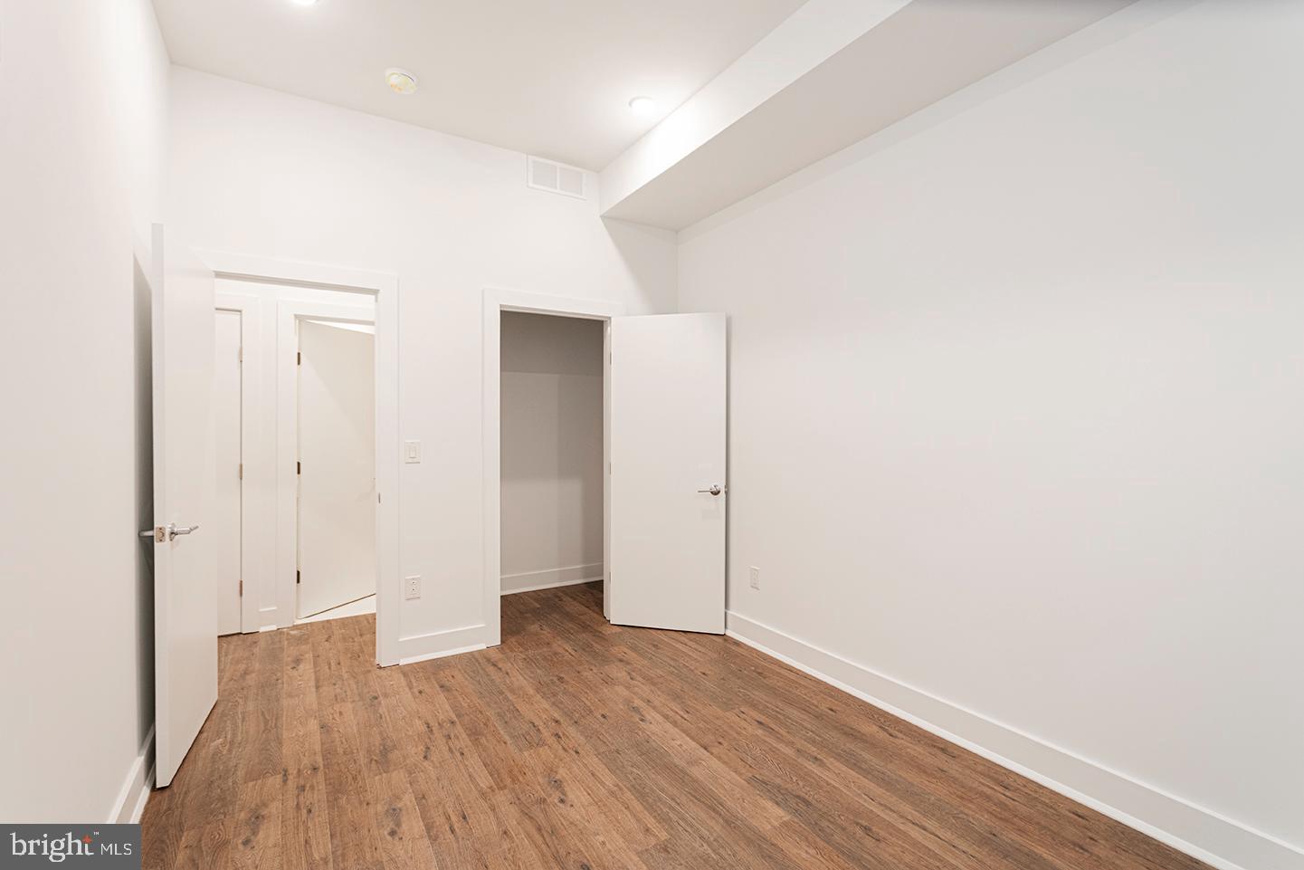 GRADUATE HOSPITAL - Residential Lease