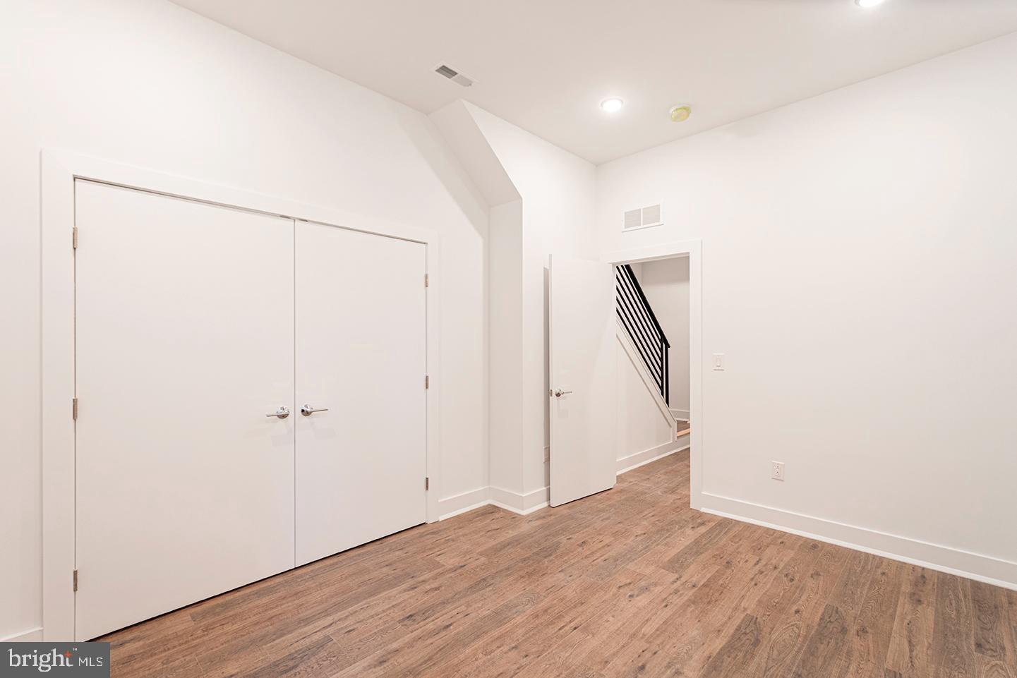 GRADUATE HOSPITAL - Residential Lease