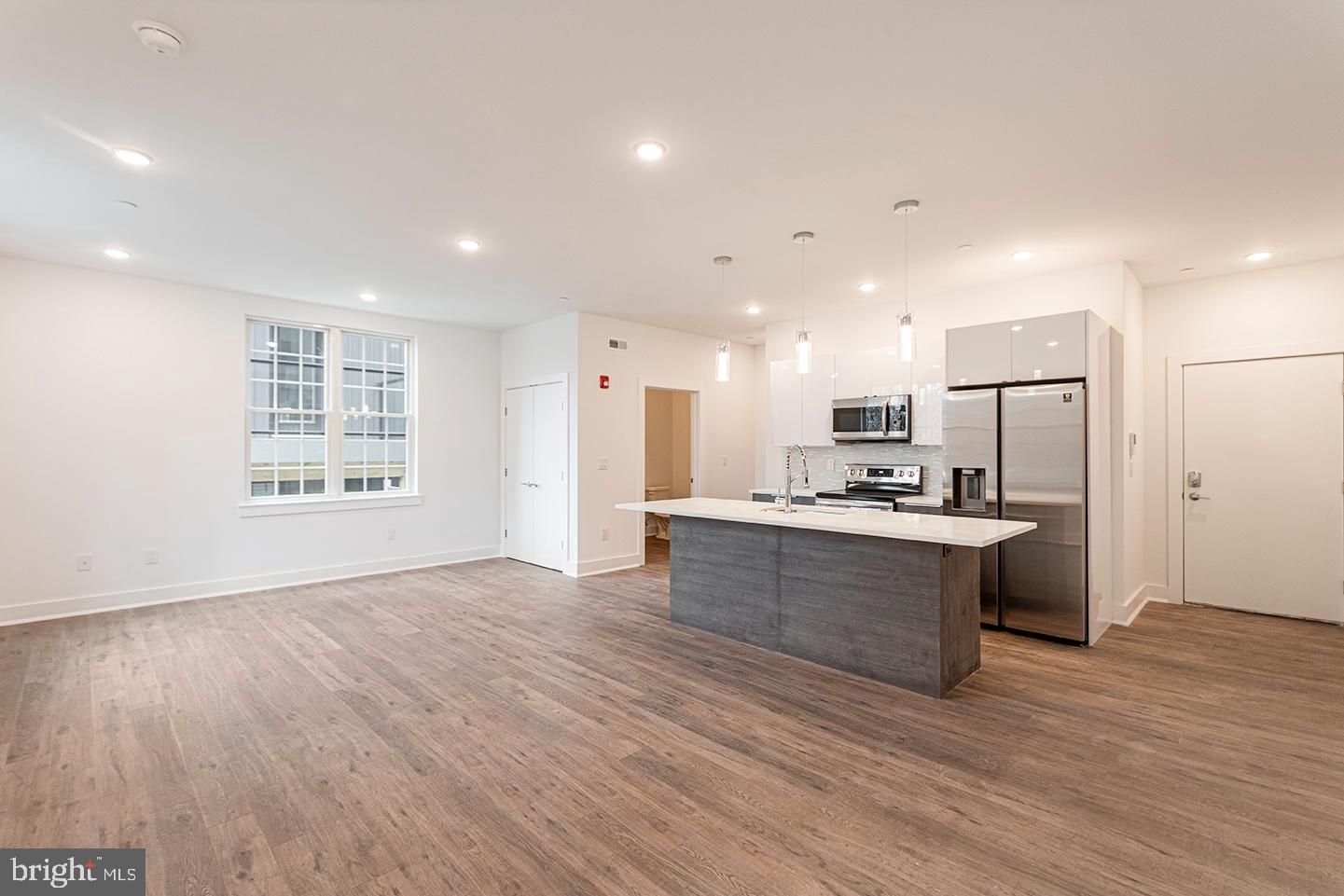 GRADUATE HOSPITAL - Residential Lease