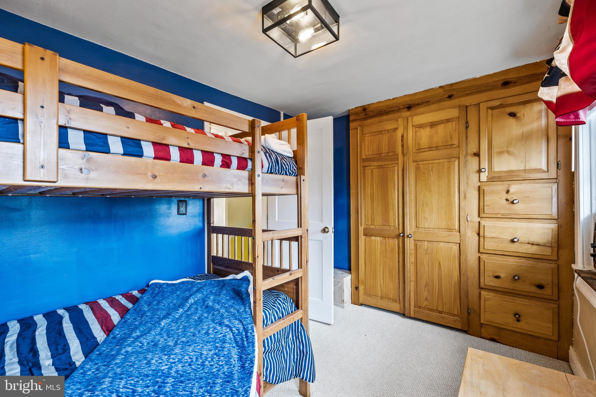 HAMPSTEAD - Residential