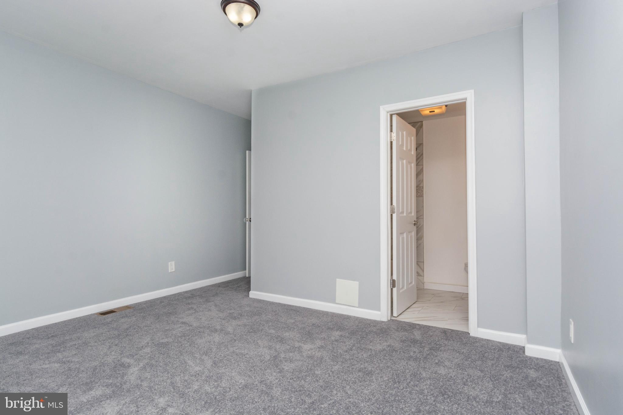 CHARLES VILLAGE - Residential