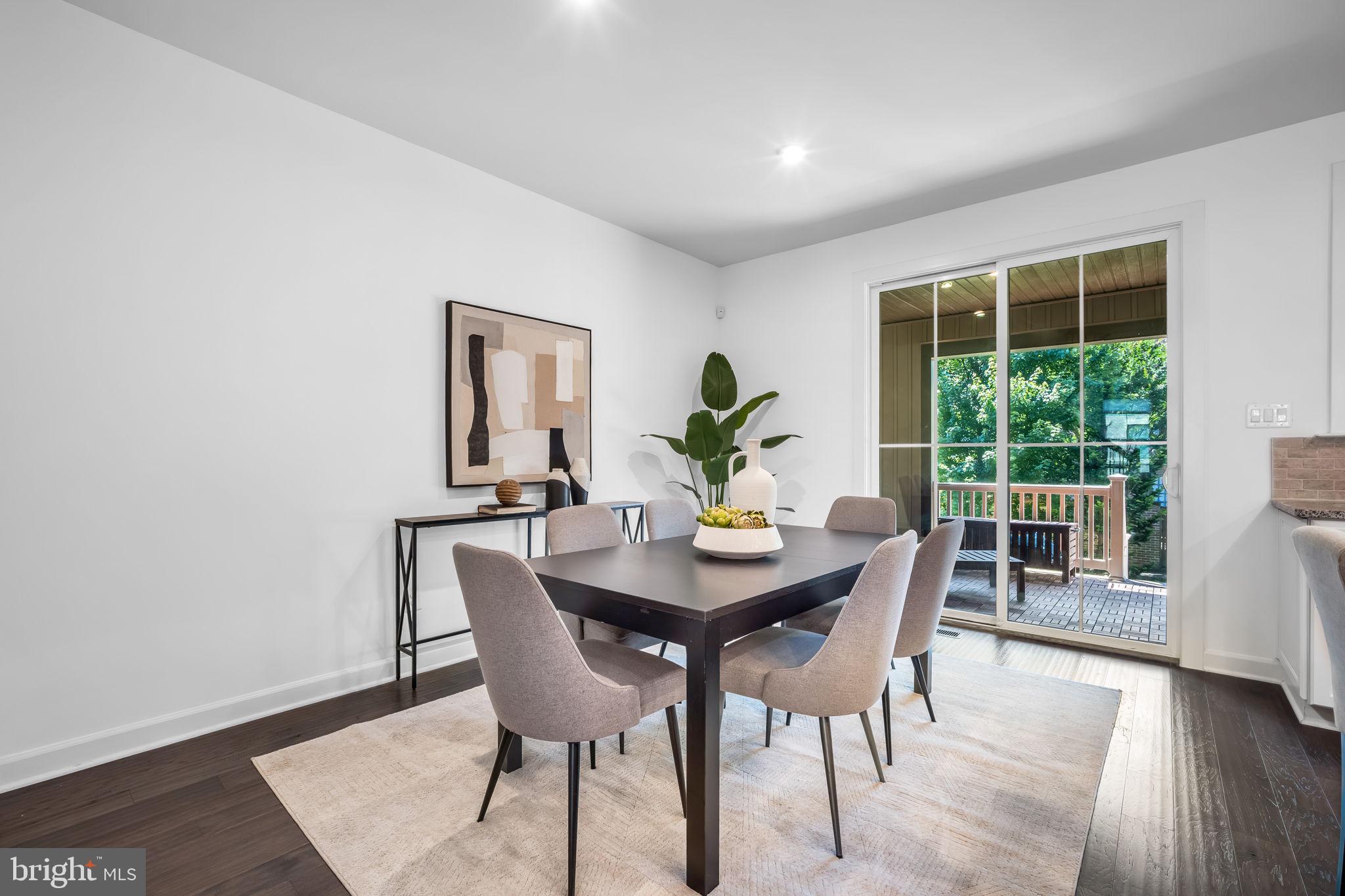 9257 WOOD VIOLET COURT