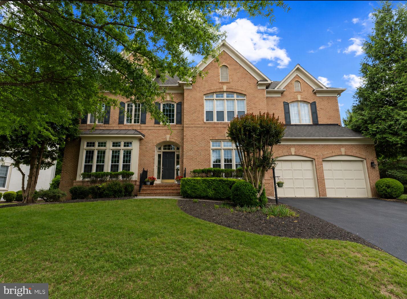 8441 LINK HILLS LOOP