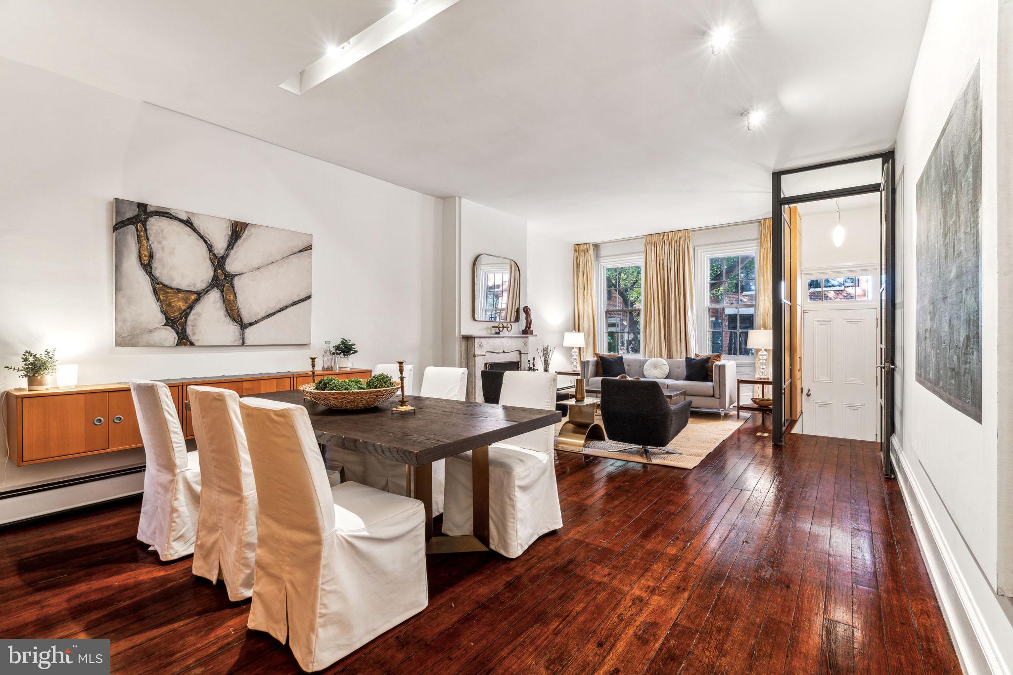 AVENUE OF THE ARTS - Residential