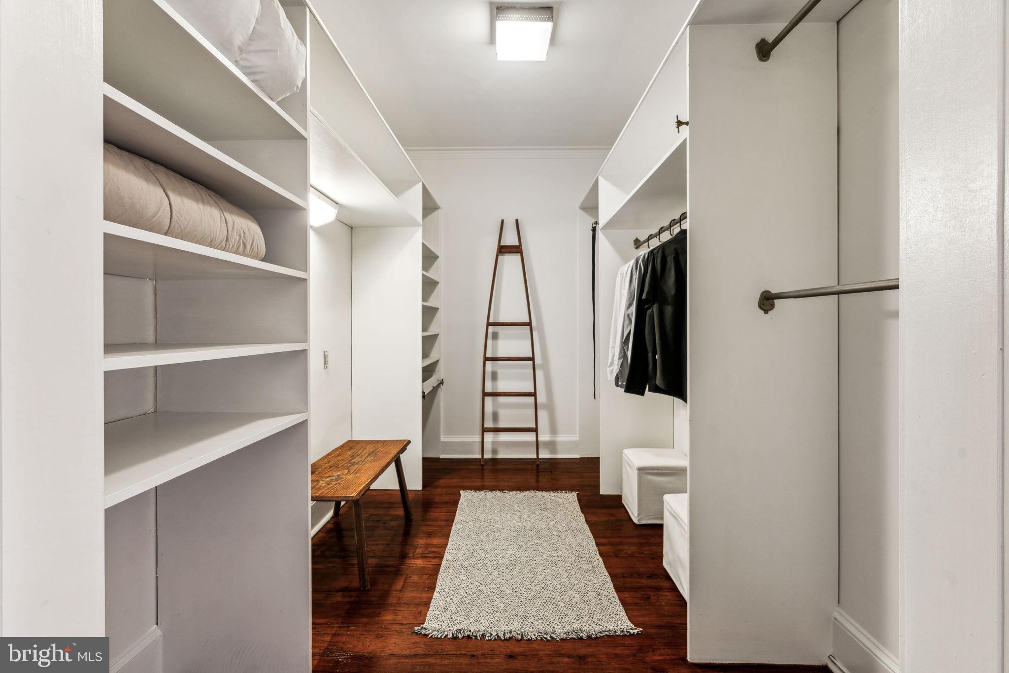 AVENUE OF THE ARTS - Residential