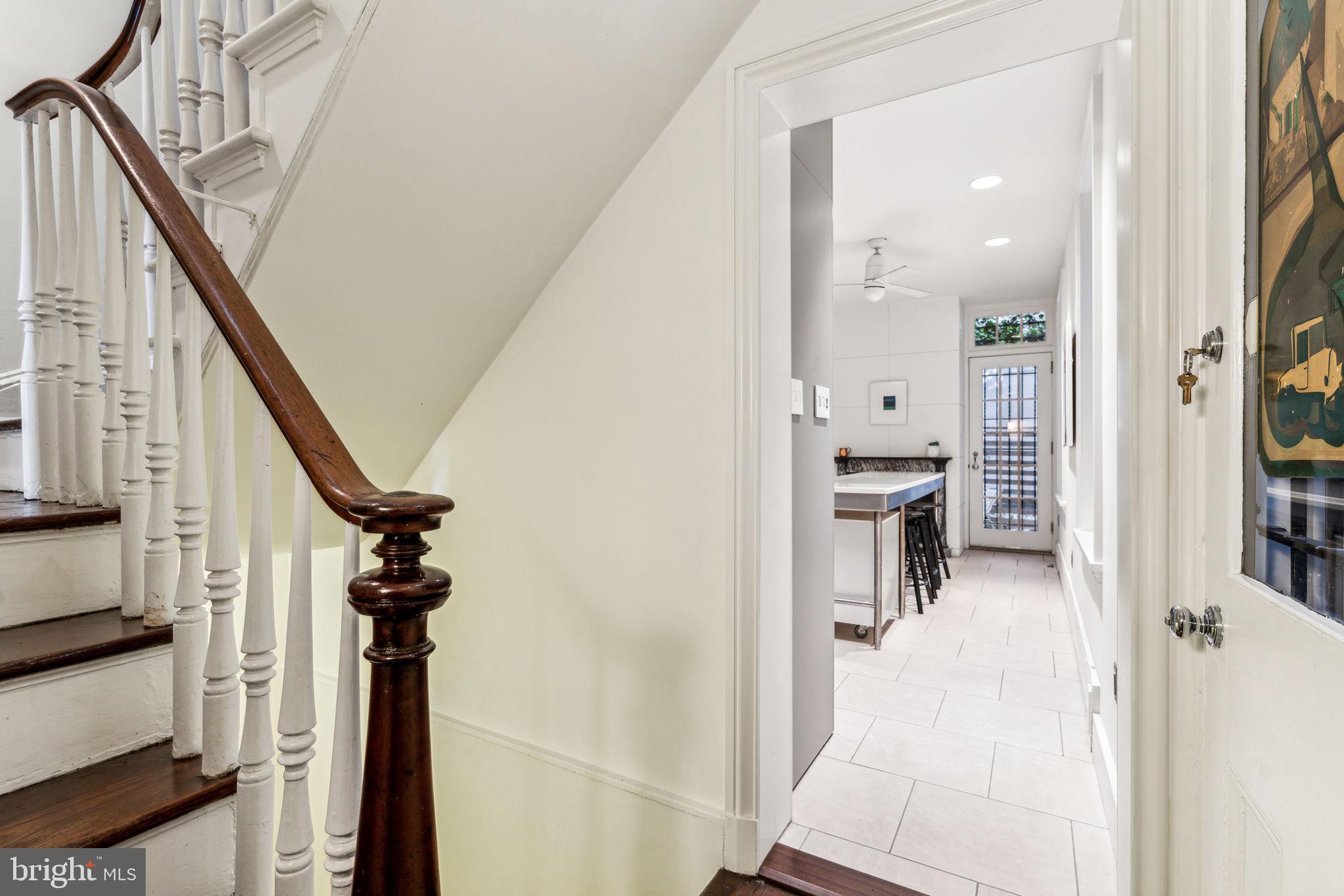 AVENUE OF THE ARTS - Residential