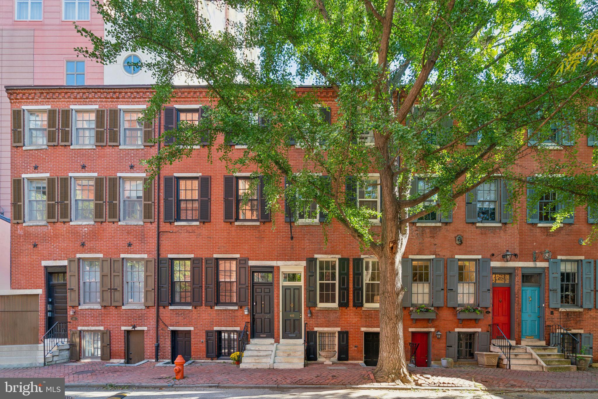 AVENUE OF THE ARTS - Residential