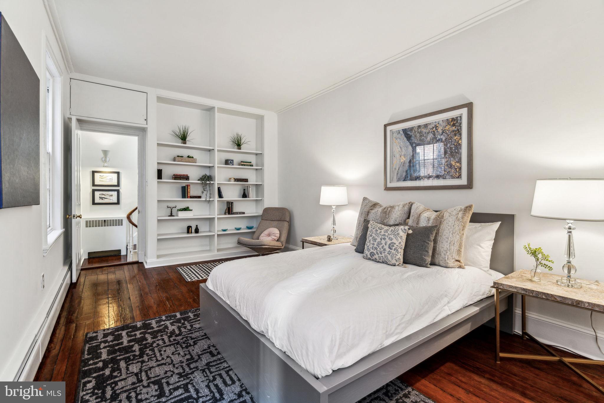 AVENUE OF THE ARTS - Residential