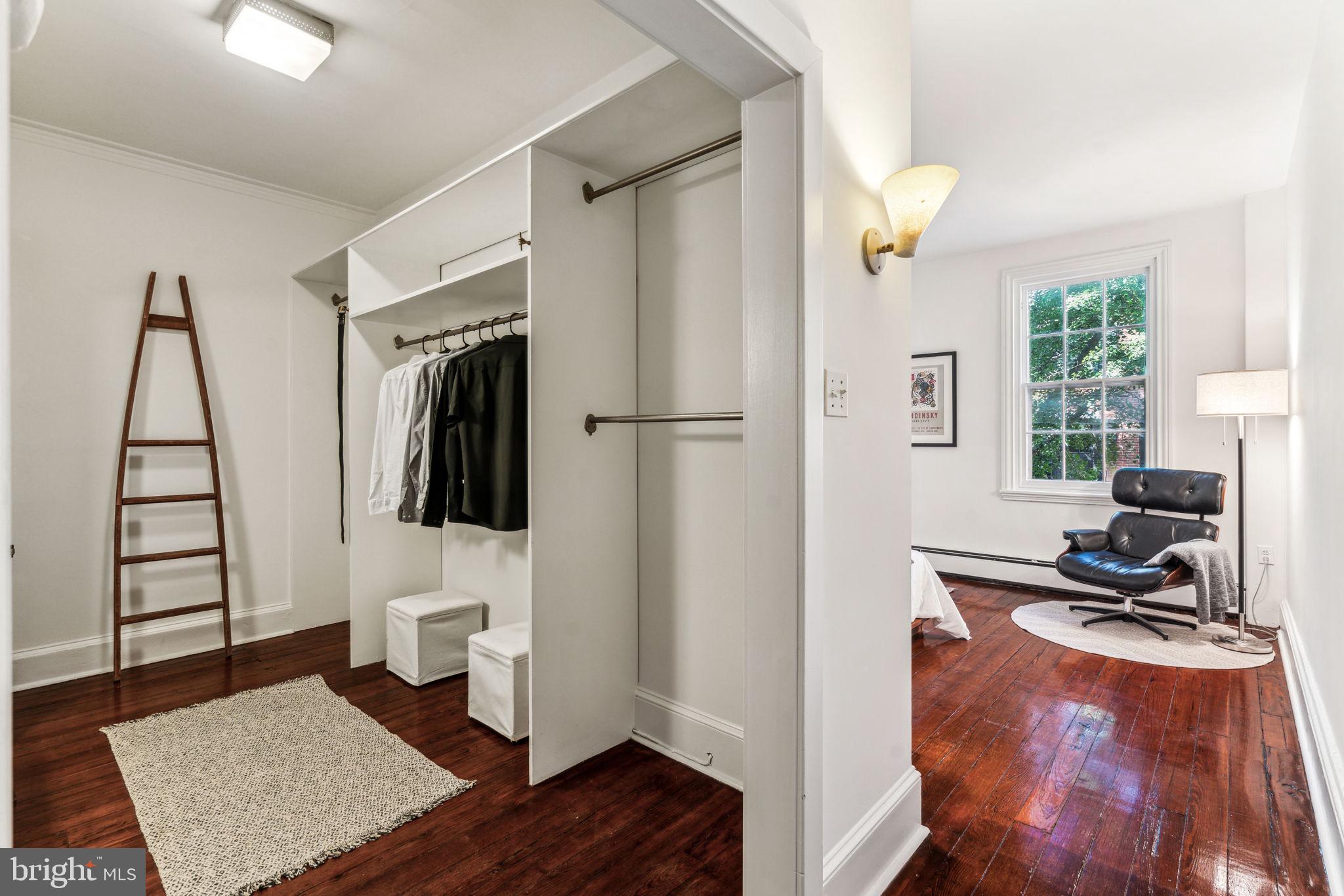 AVENUE OF THE ARTS - Residential