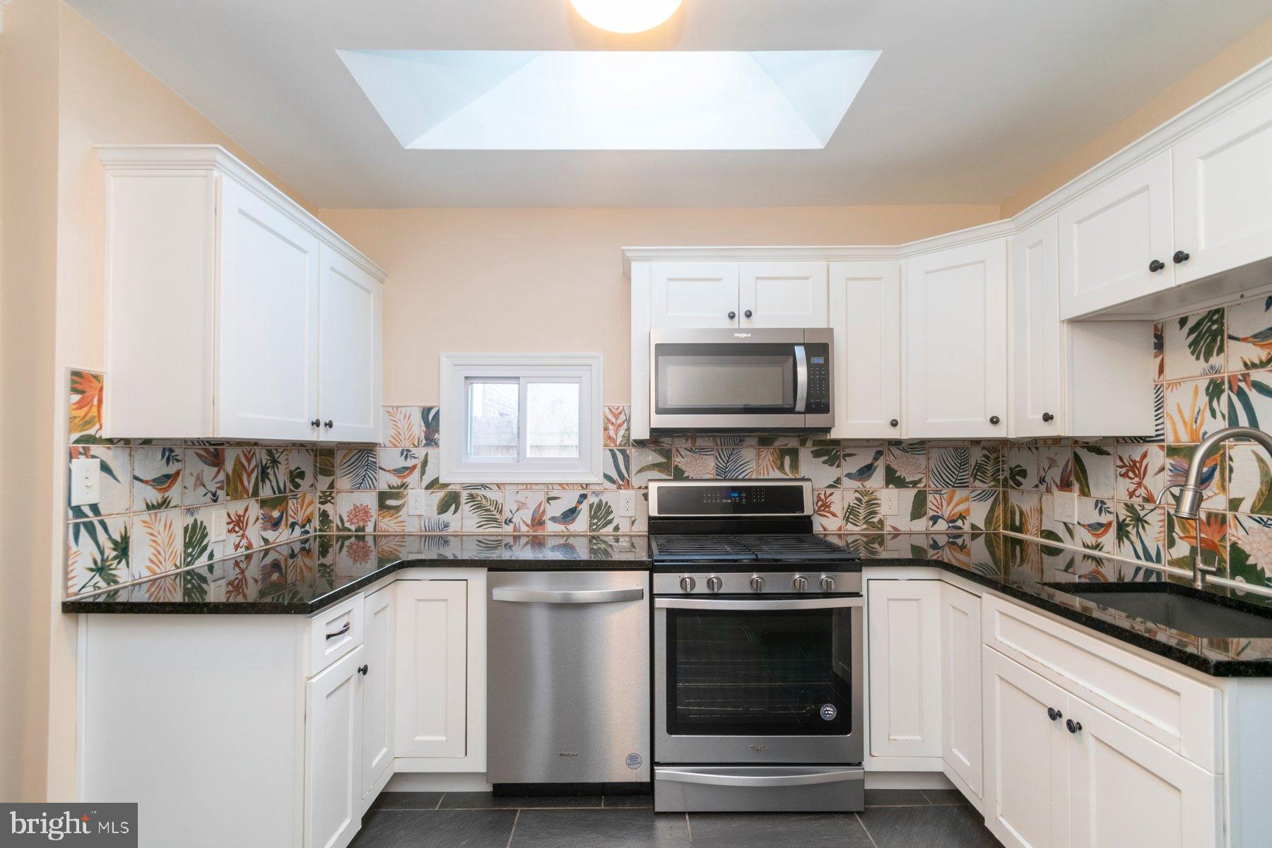 HAMPDEN HISTORIC DISTRICT - Residential Lease