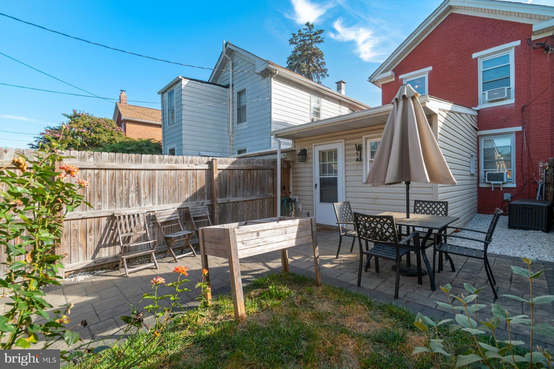 HAMPDEN HISTORIC DISTRICT - Residential Lease