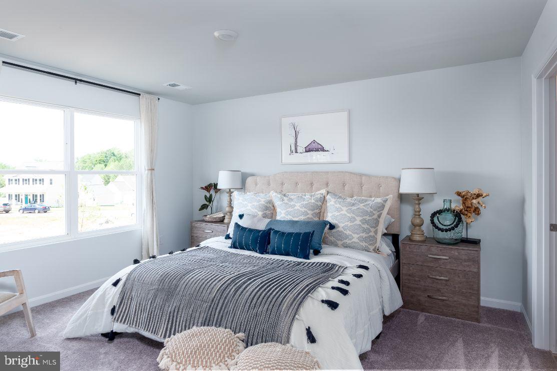 LADYSMITH VILLAGE - Residential