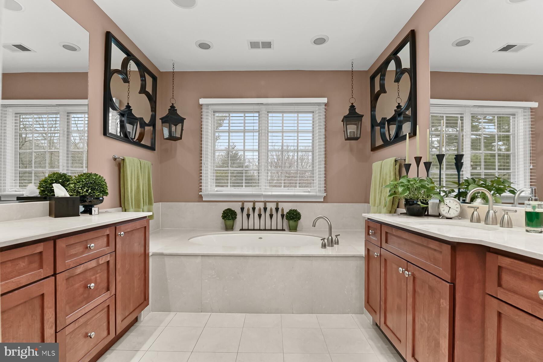 BRADMOOR - Residential