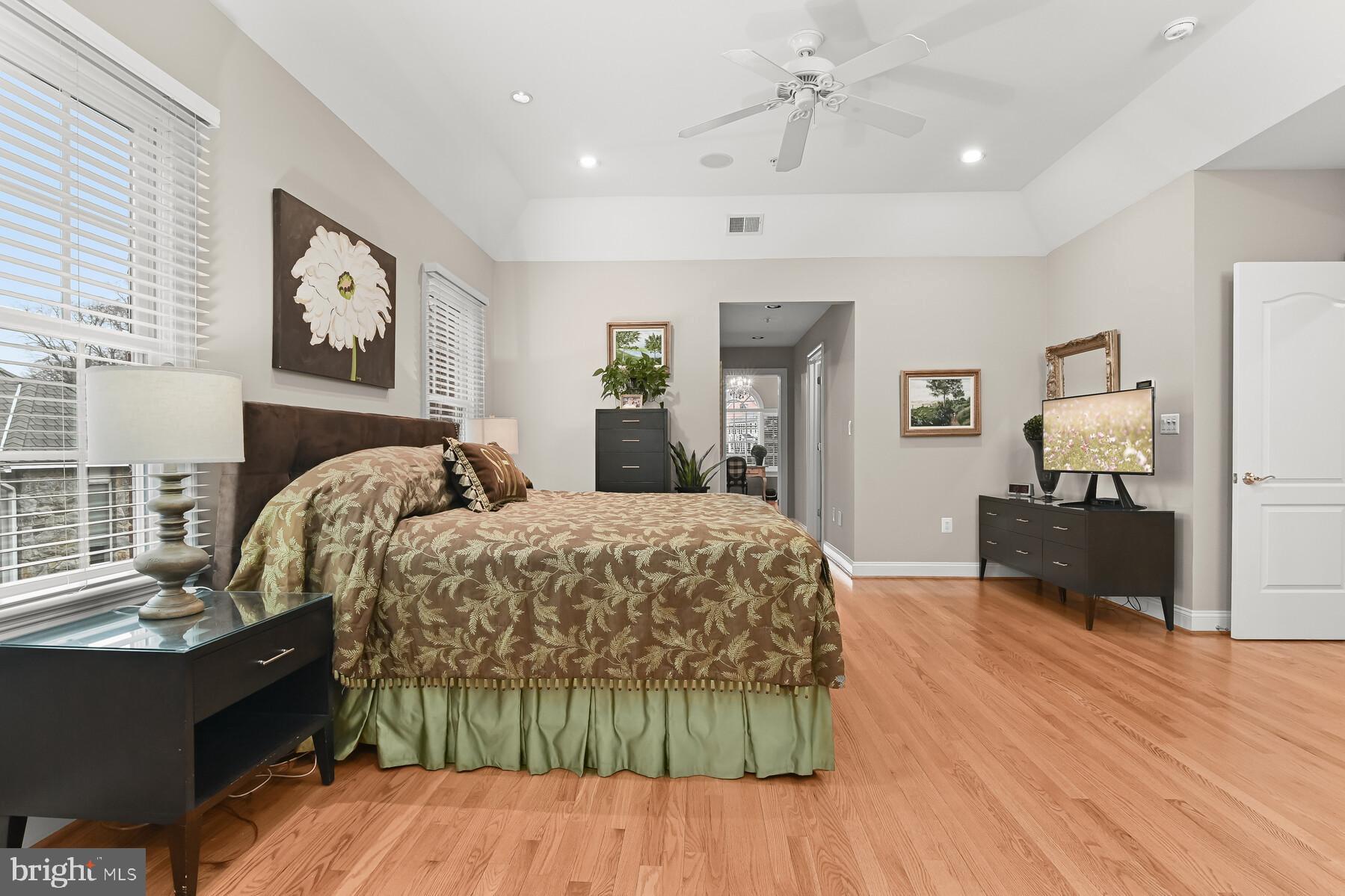 BRADMOOR - Residential