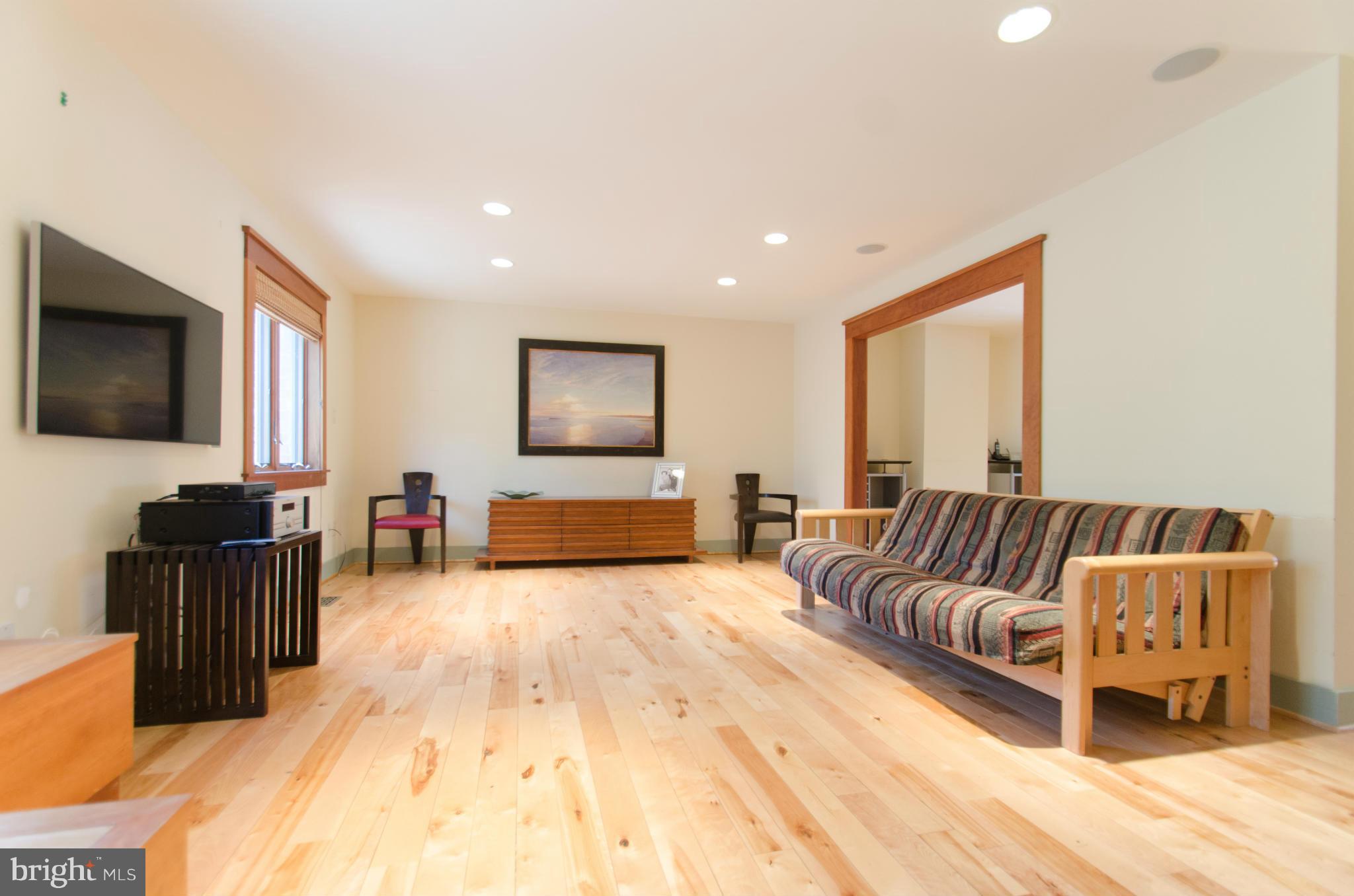 RUXTON CROSSING - Residential Lease