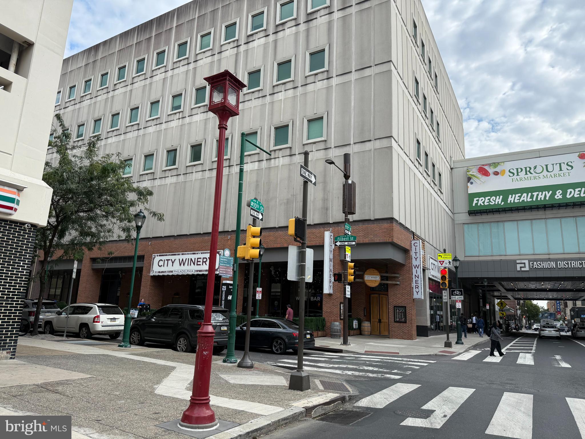 CHINATOWN - Residential Lease