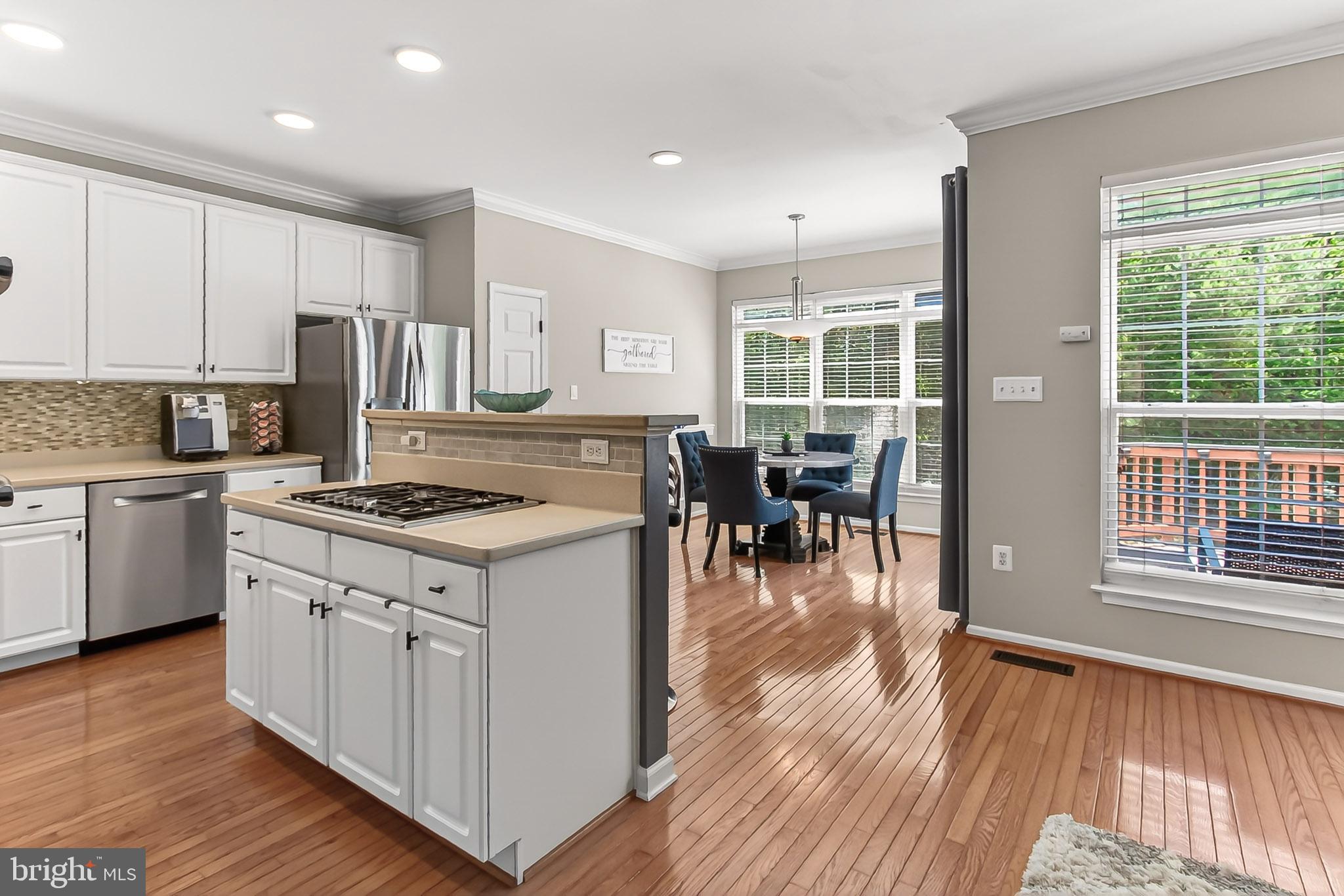 TOWNES OF MANCHESTER WOODS - Residential