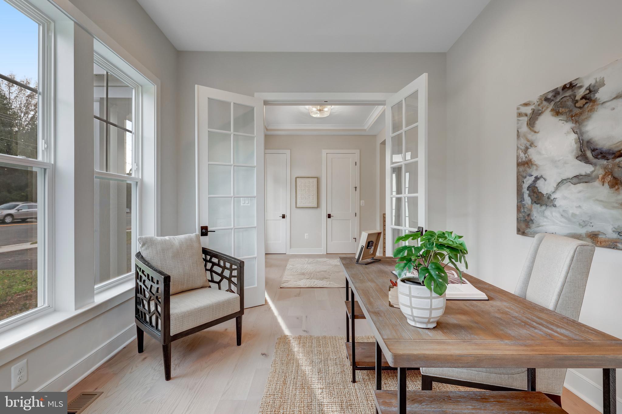 VIENNA WOODS - Residential