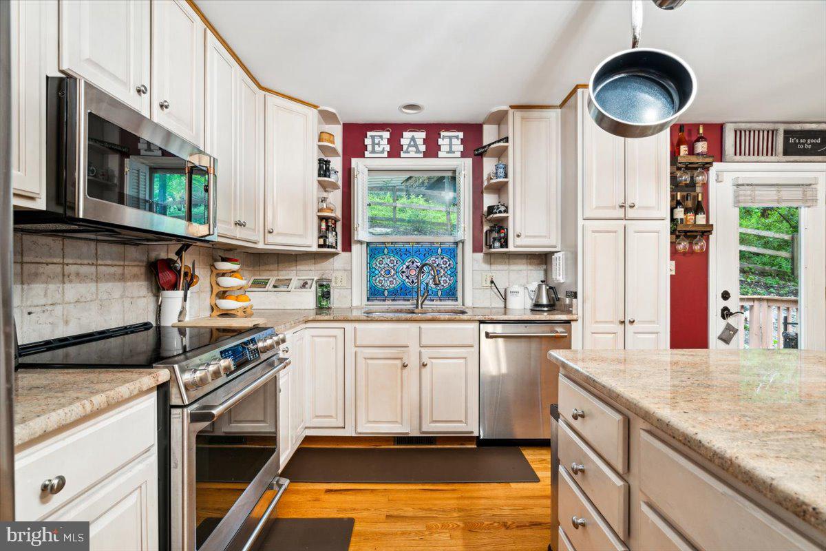 BALMORAL OVERLOOK - Residential