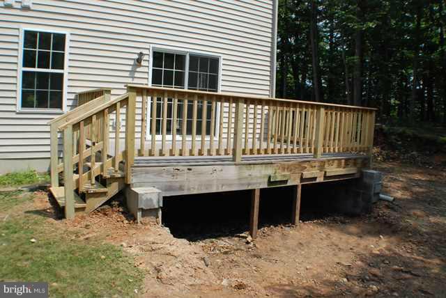 COUNTRY ACRES - Residential