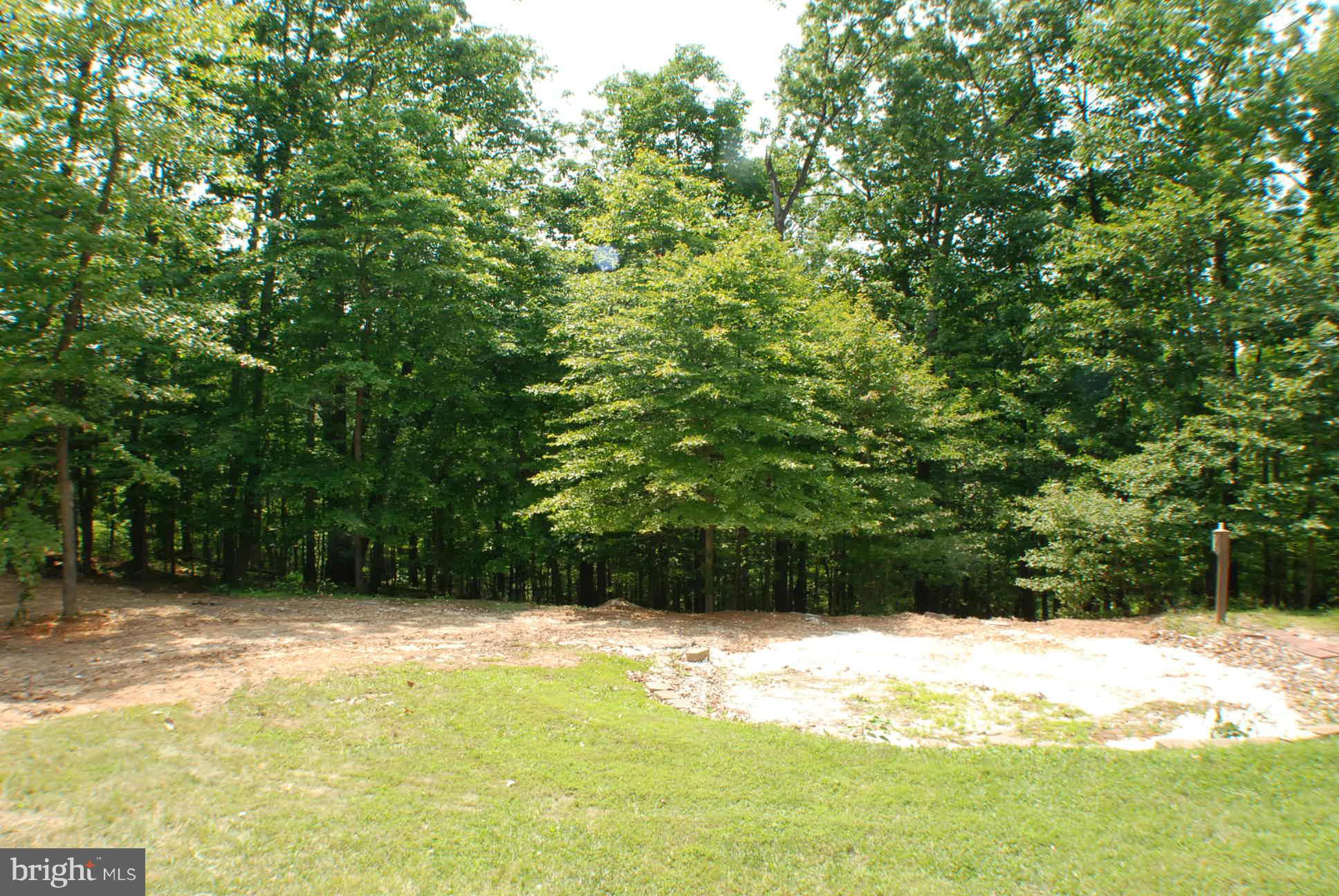 COUNTRY ACRES - Residential