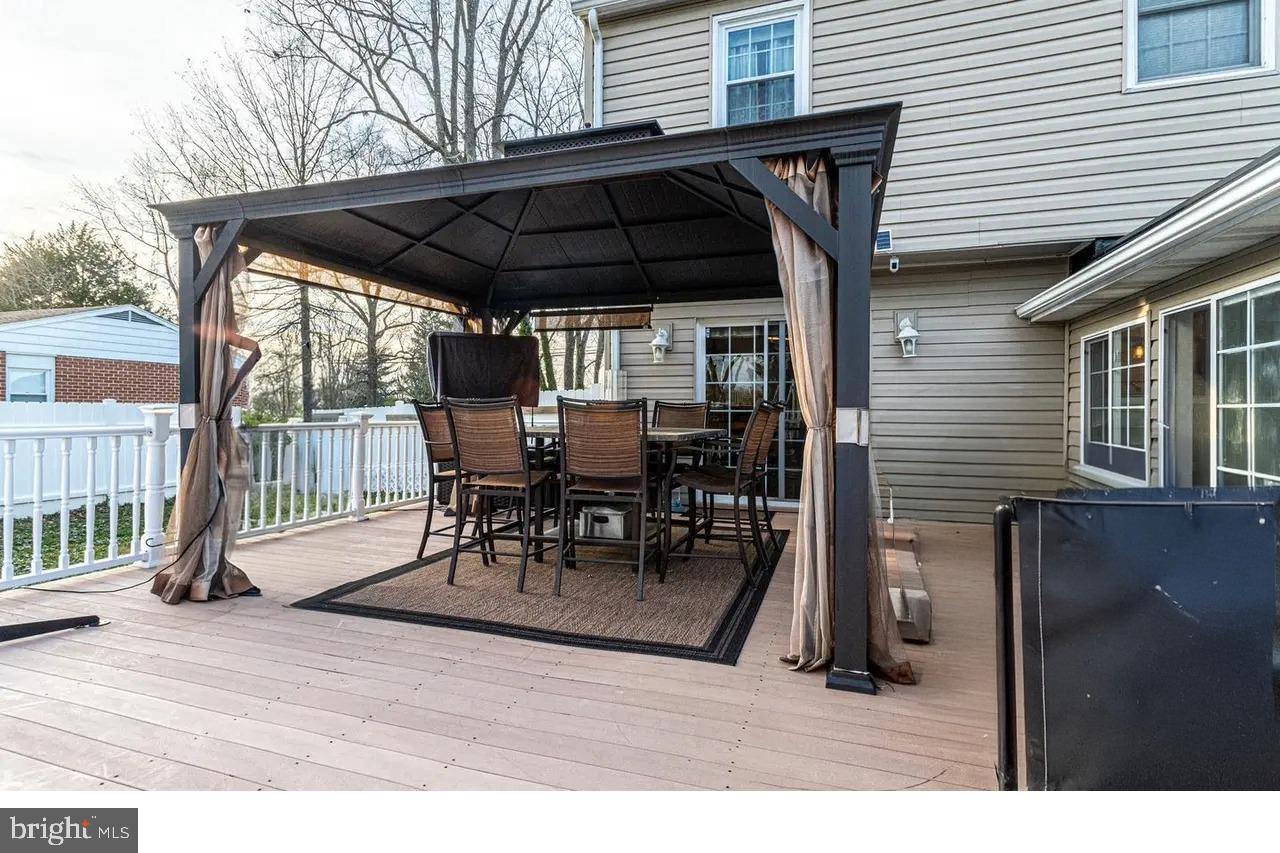 CAMELOT - Residential