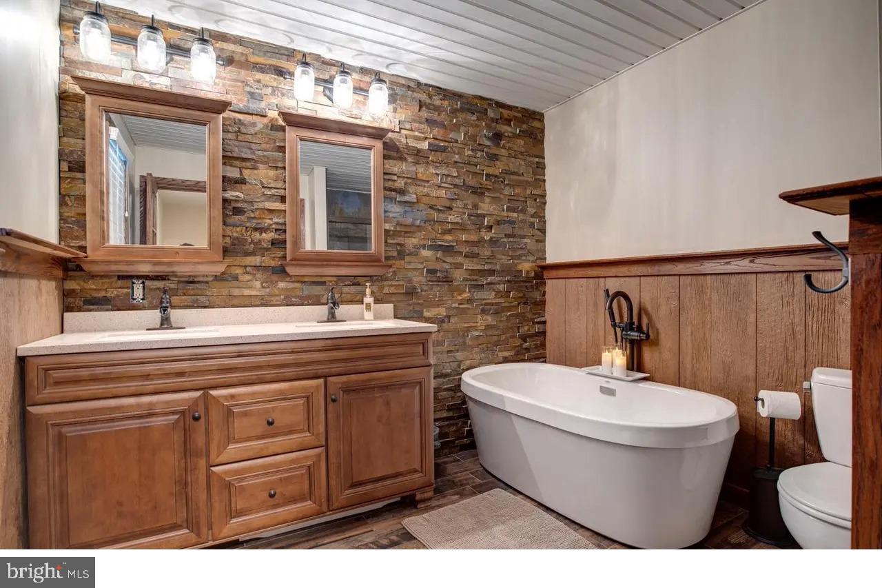 CAMELOT - Residential