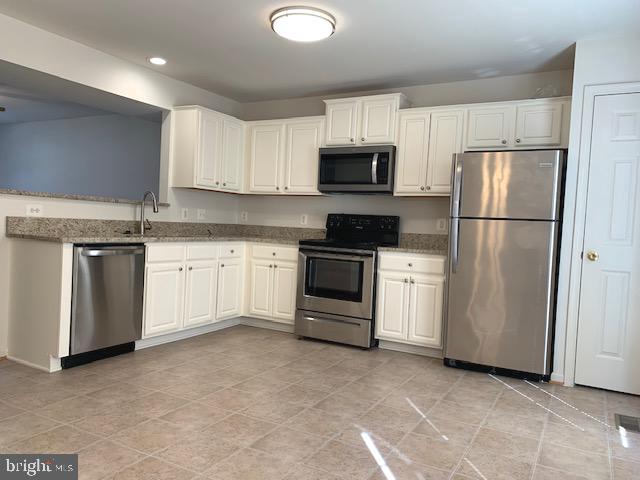 LIBERTY PLACE - Residential Lease