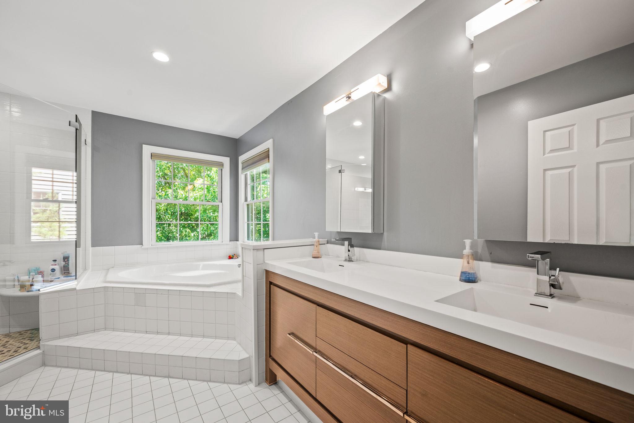 THE RESERVE - Residential