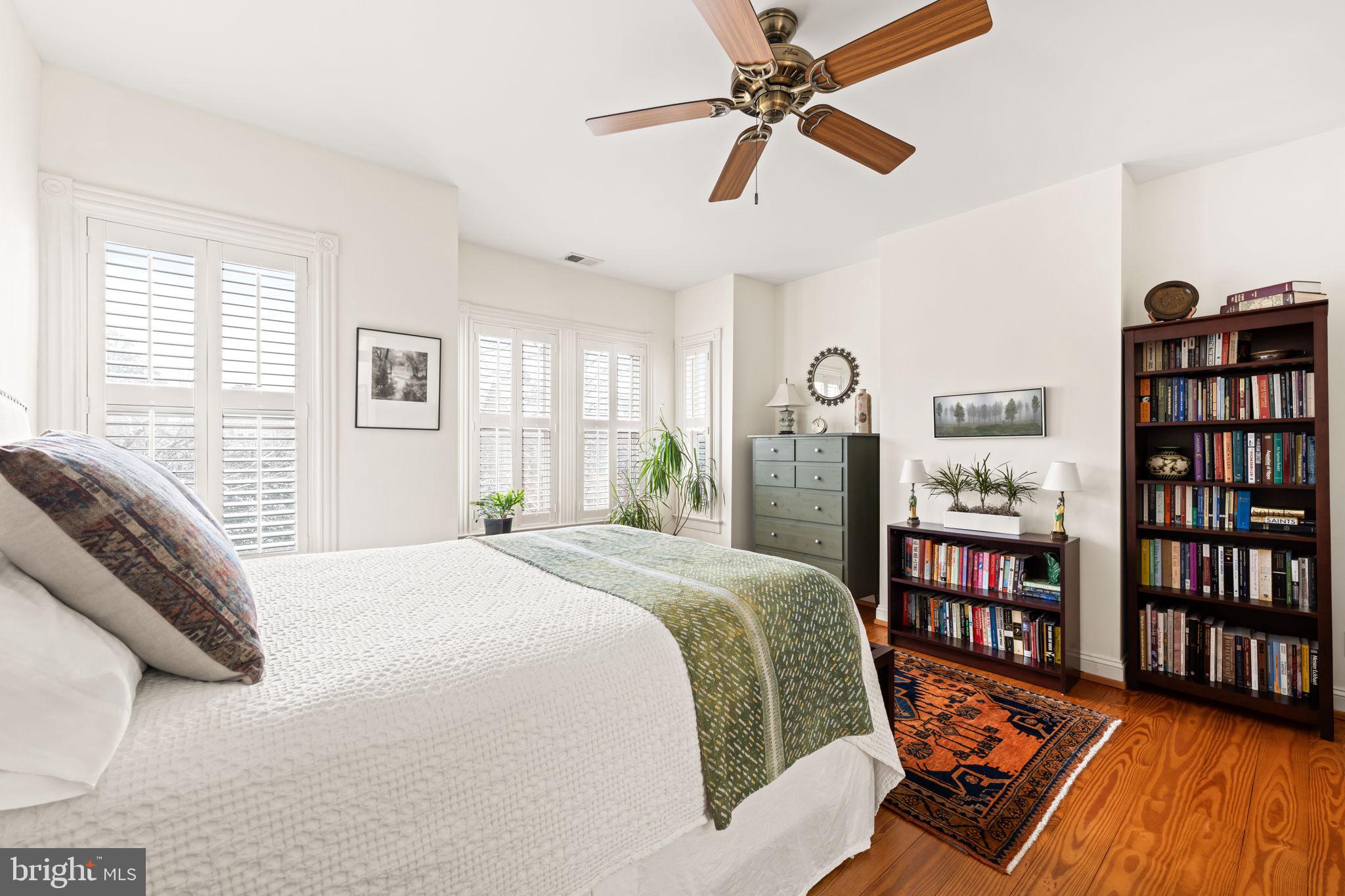 OLD TOWN ALEXANDRIA - Residential