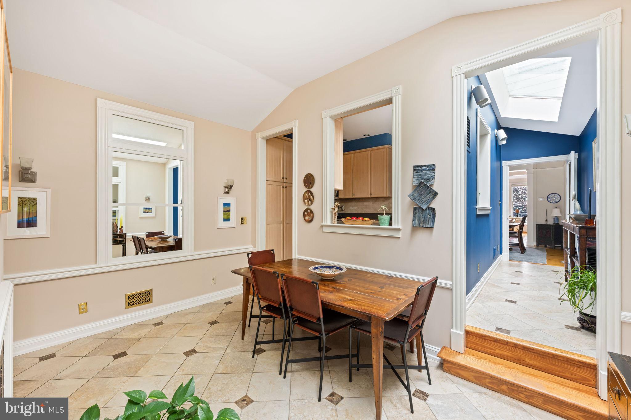 OLD TOWN ALEXANDRIA - Residential