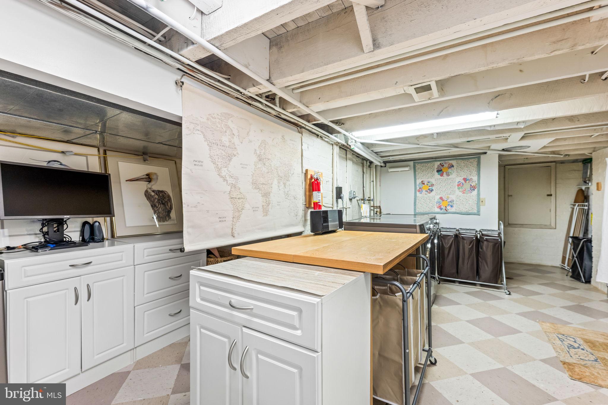 OLD TOWN ALEXANDRIA - Residential