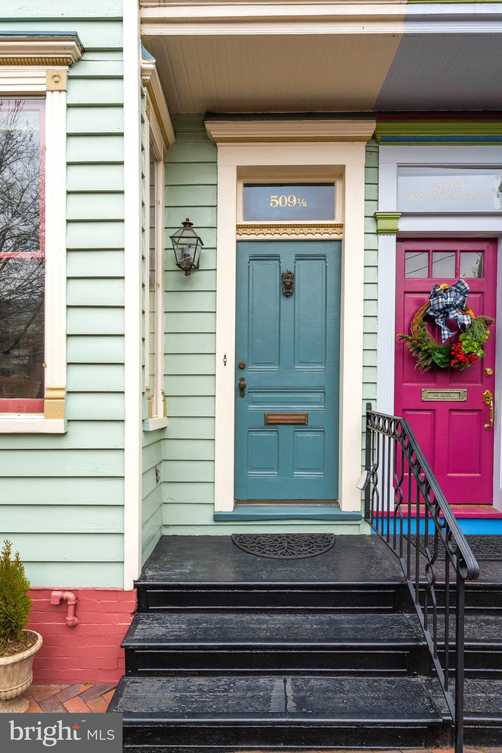 509 1/2 S FAIRFAX STREET