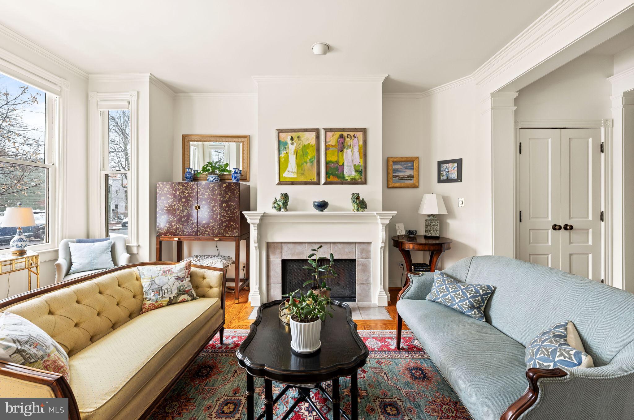 OLD TOWN ALEXANDRIA - Residential