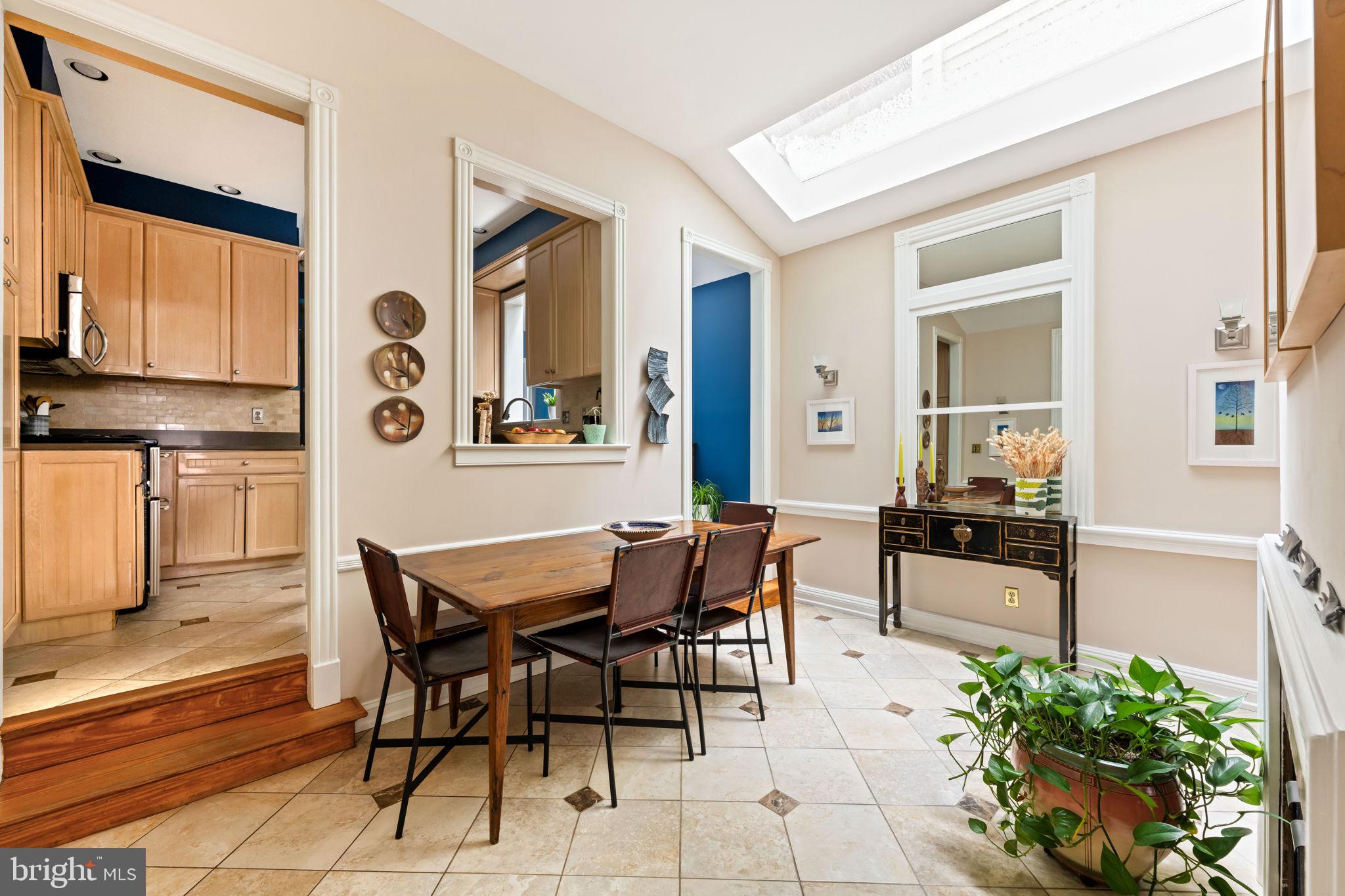 OLD TOWN ALEXANDRIA - Residential