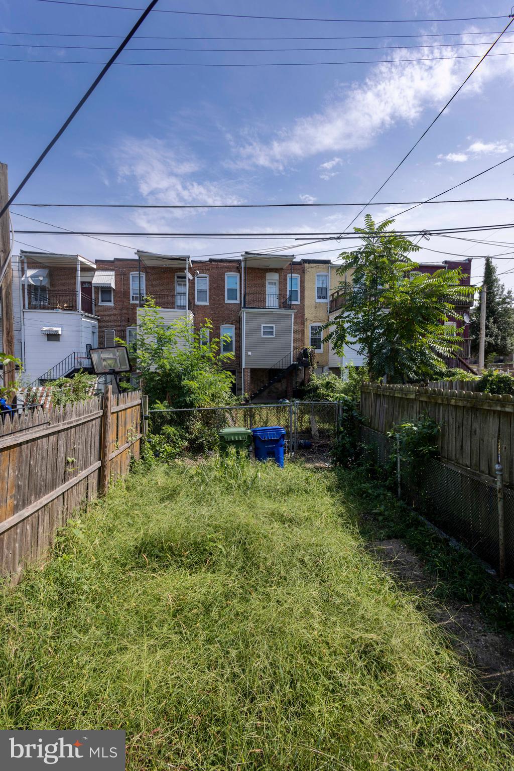 SAINT AGNES - Residential Lease