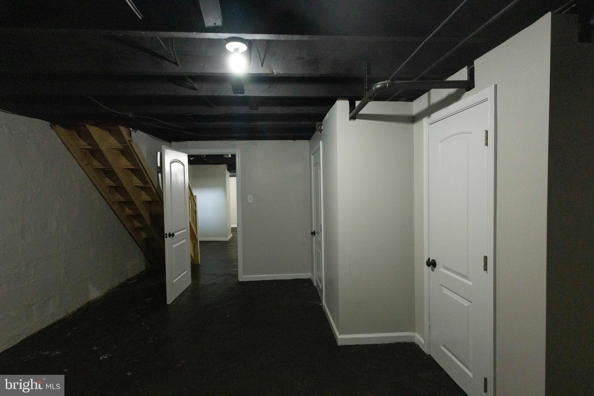 SAINT AGNES - Residential Lease