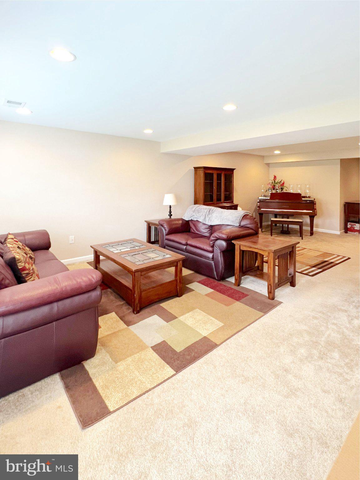 SHENANDOAH SPRINGS - Residential