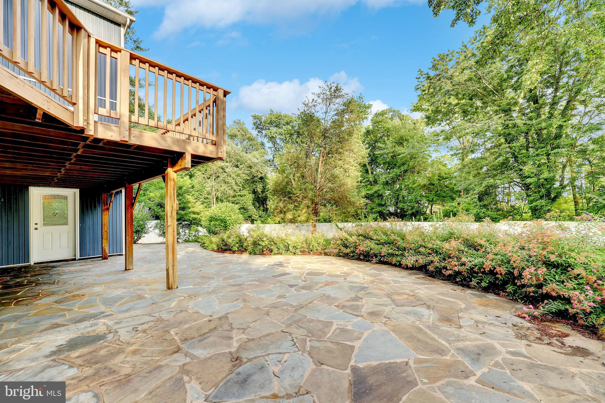 MUNSON HILL - Residential