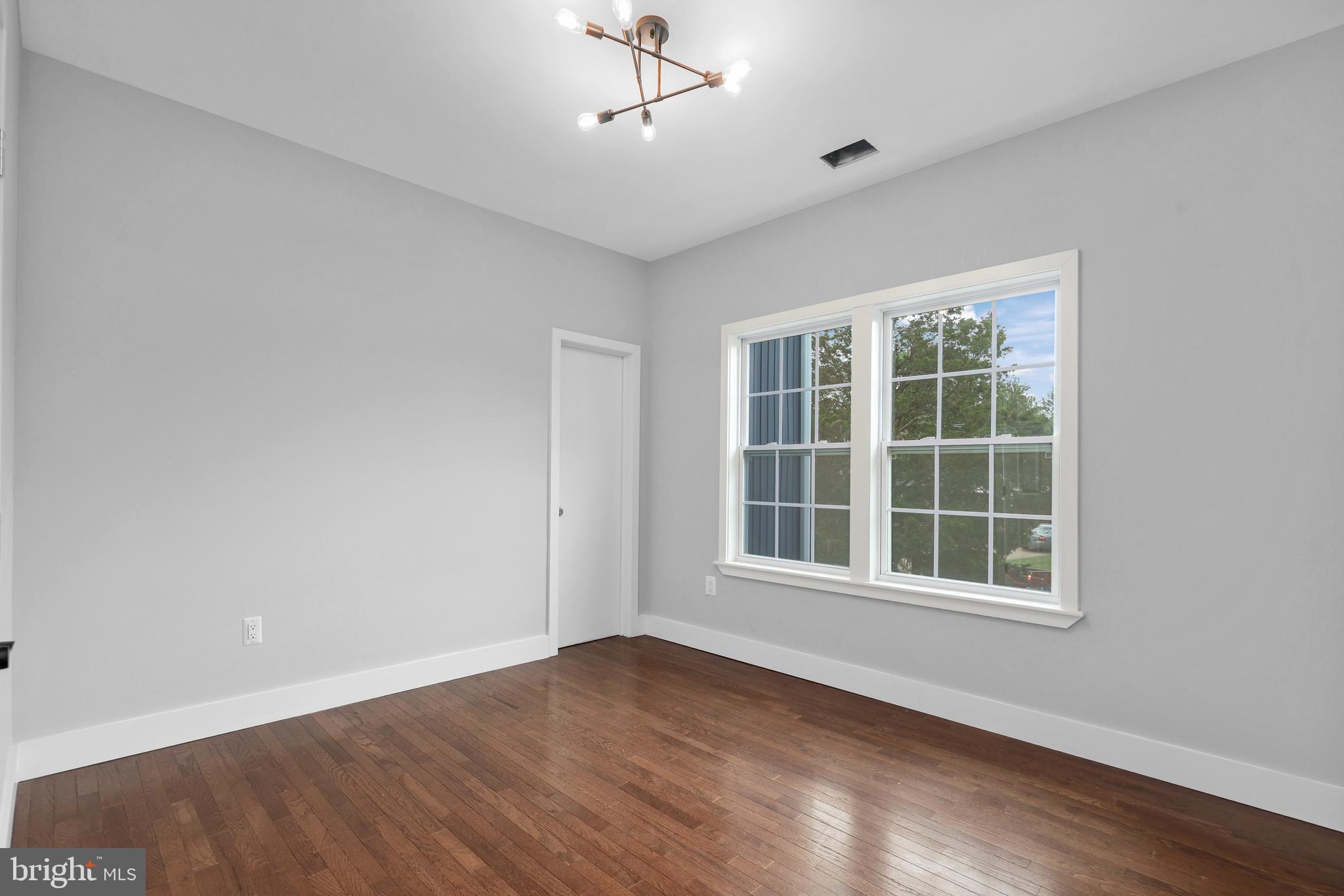 MUNSON HILL - Residential