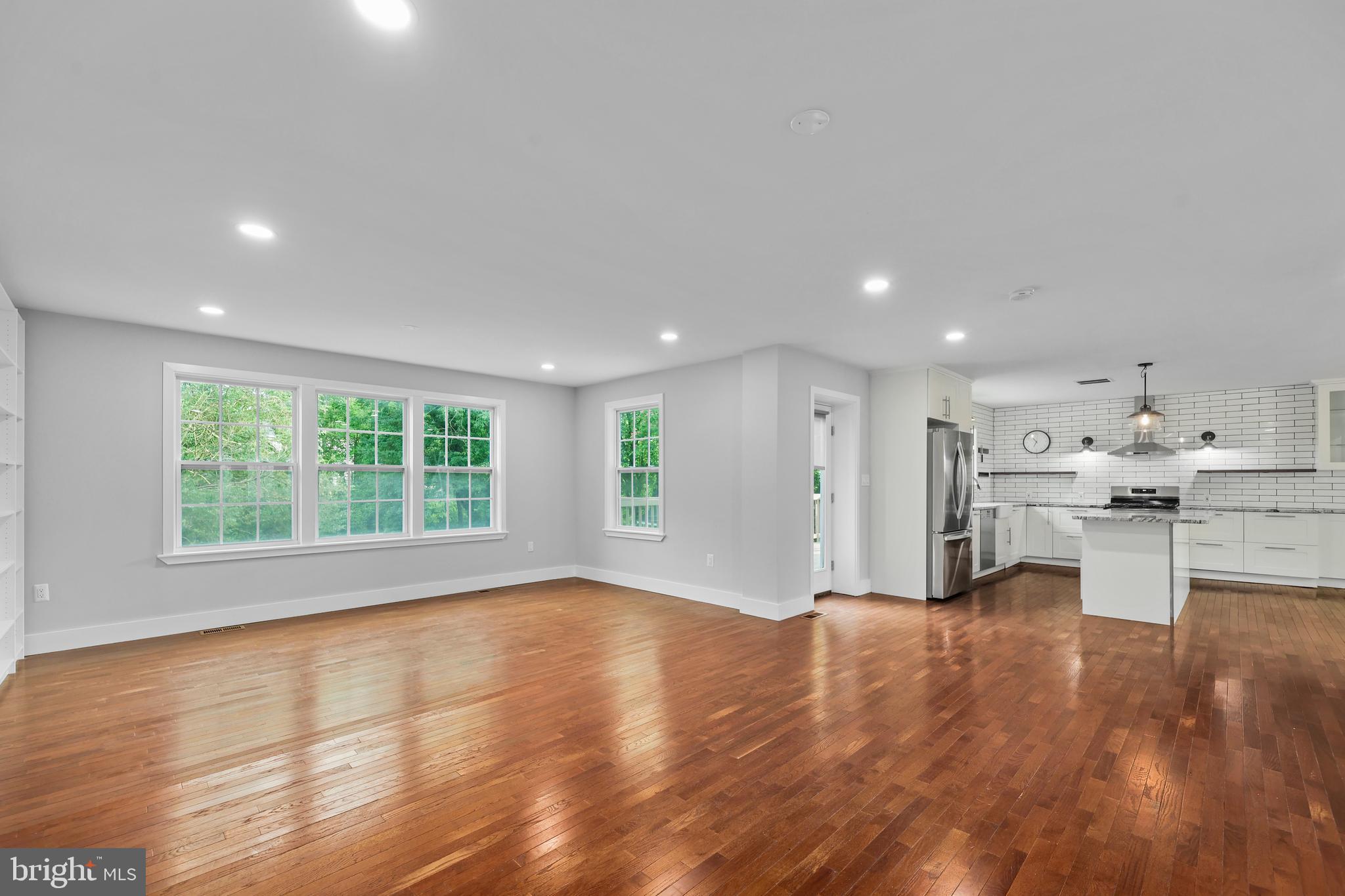 MUNSON HILL - Residential