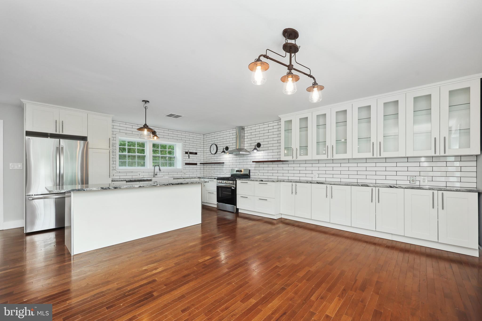 MUNSON HILL - Residential