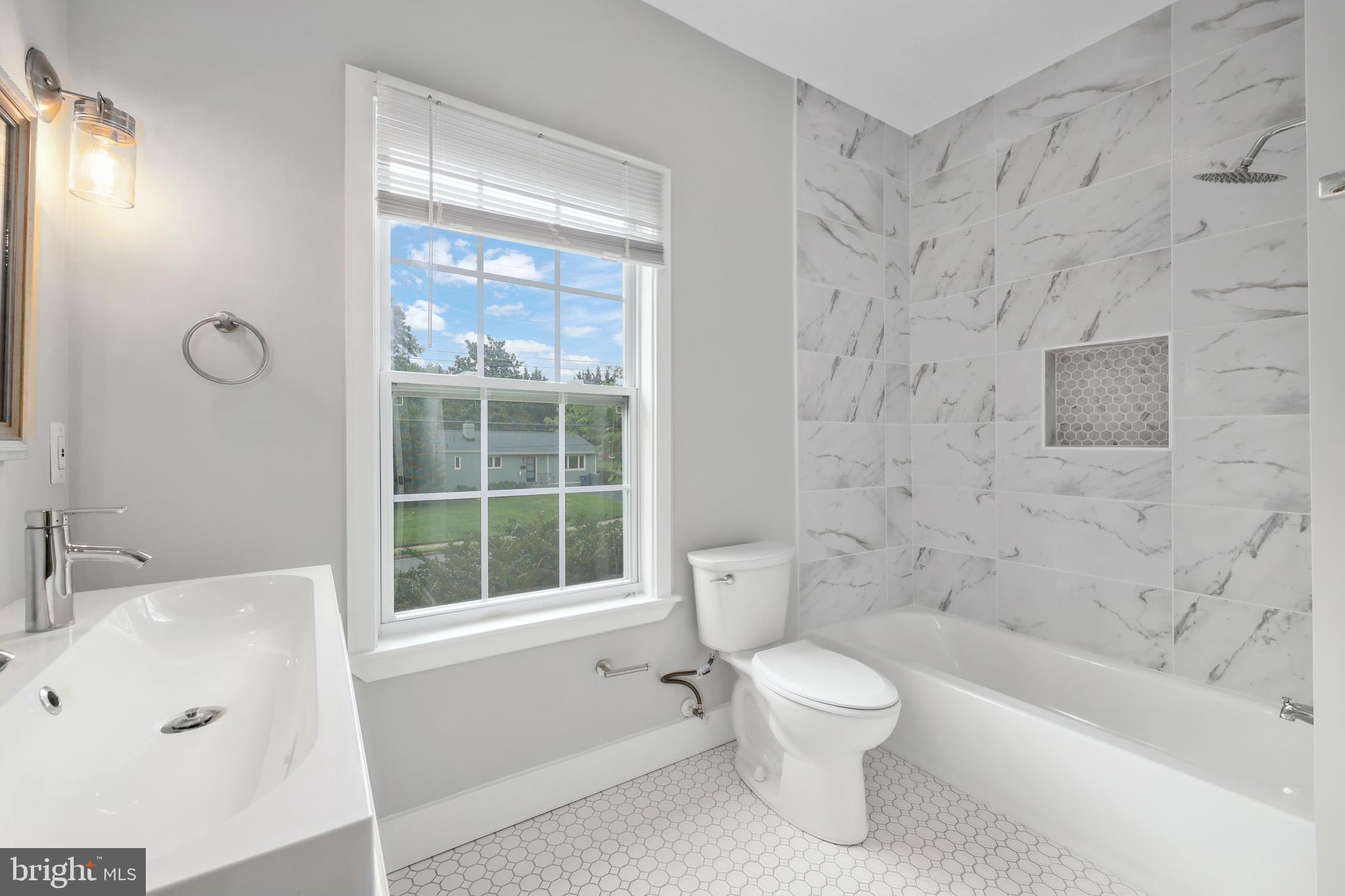 MUNSON HILL - Residential