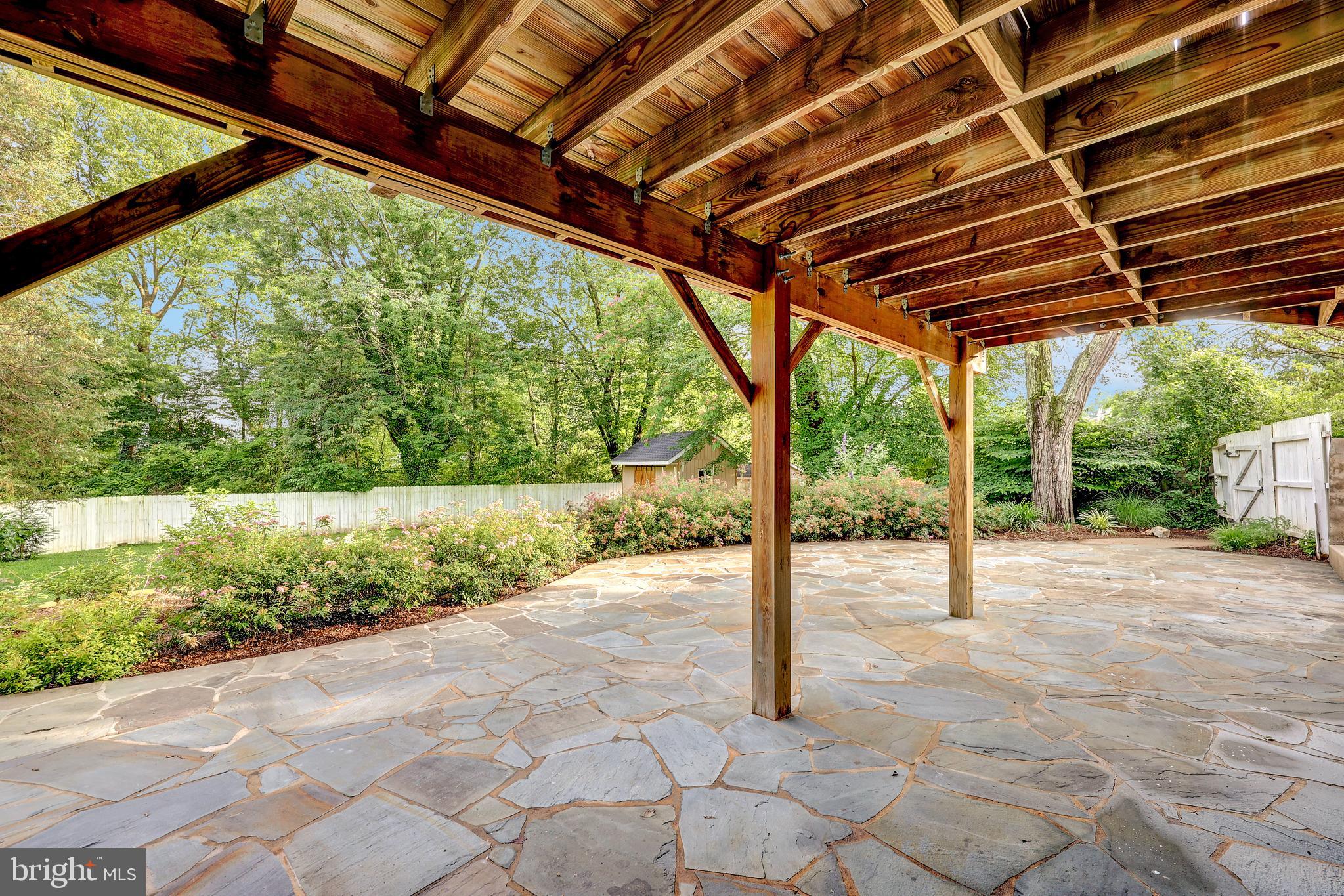 MUNSON HILL - Residential