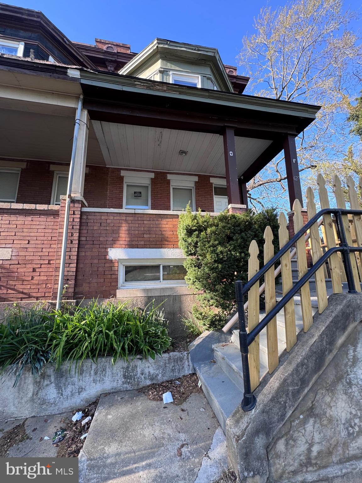 WAVERLY - Residential Income