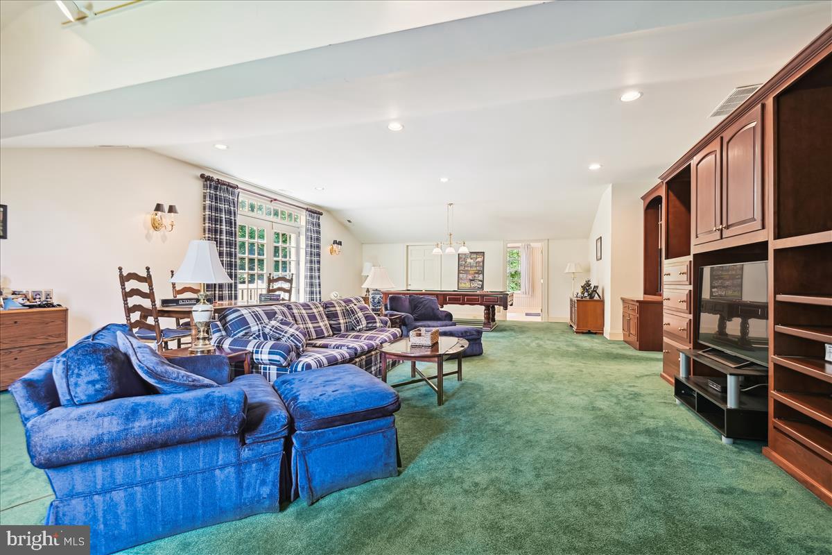 LAURELFORD - Residential