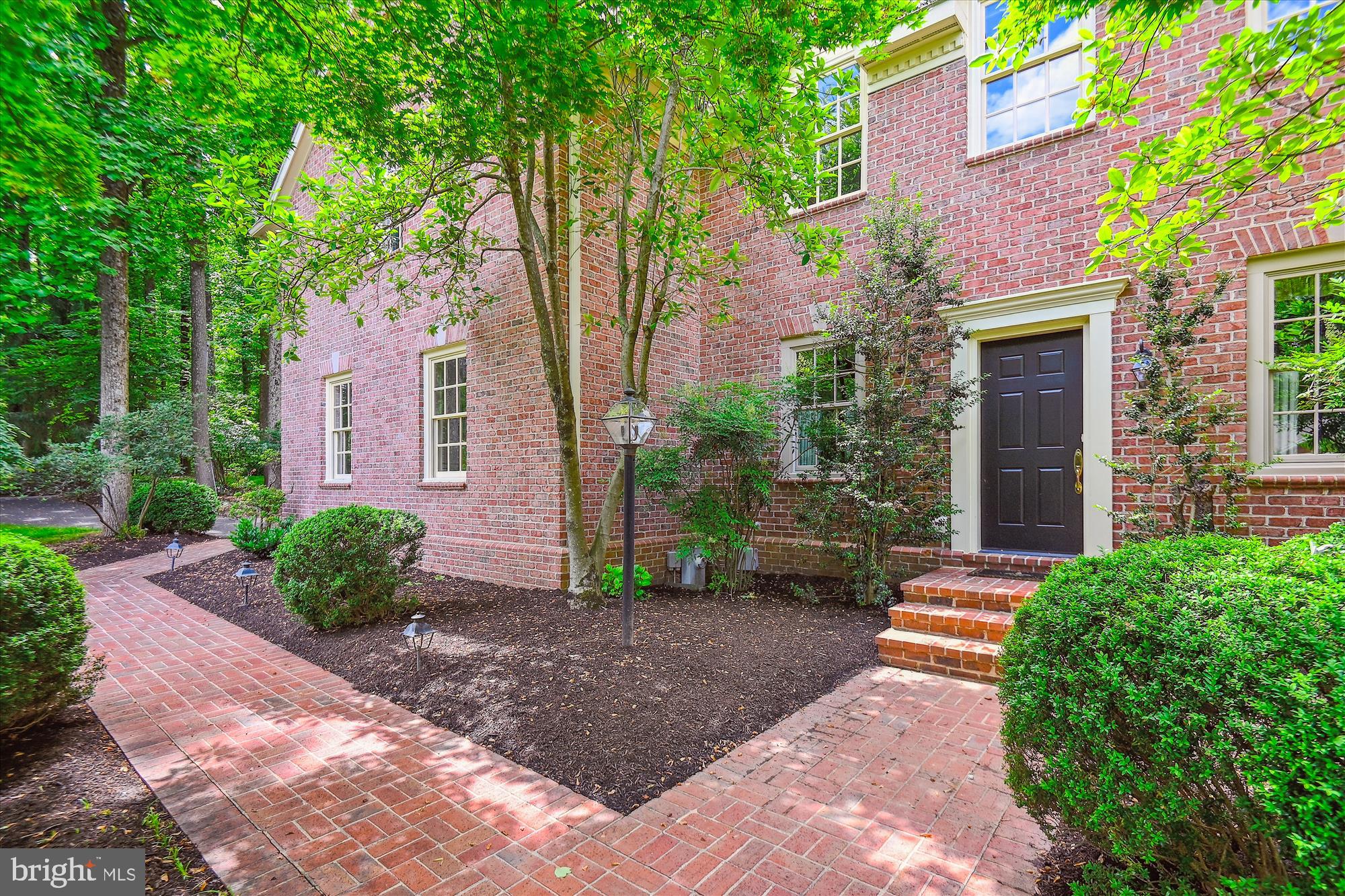 LAURELFORD - Residential